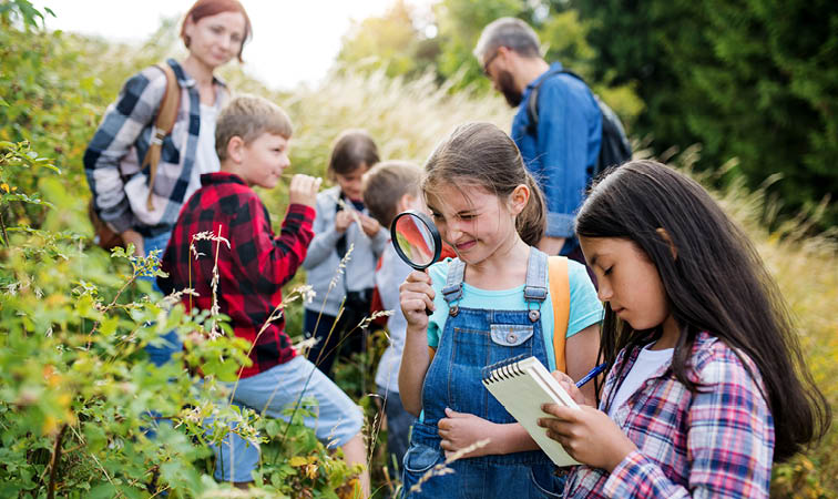 Outdoor Activity Tracker – Nature Time Log for Positive Emotions & SEL Goals
