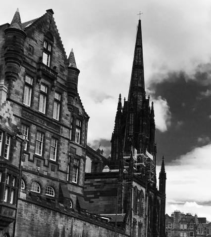 Text Dependent Questions and the Short Response: Poe and "Fall of the House of Usher"