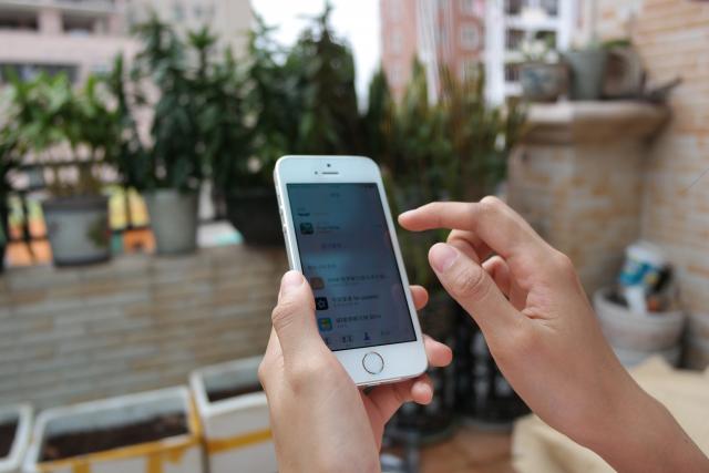 Does Social Media Make Us More or Less Connected?